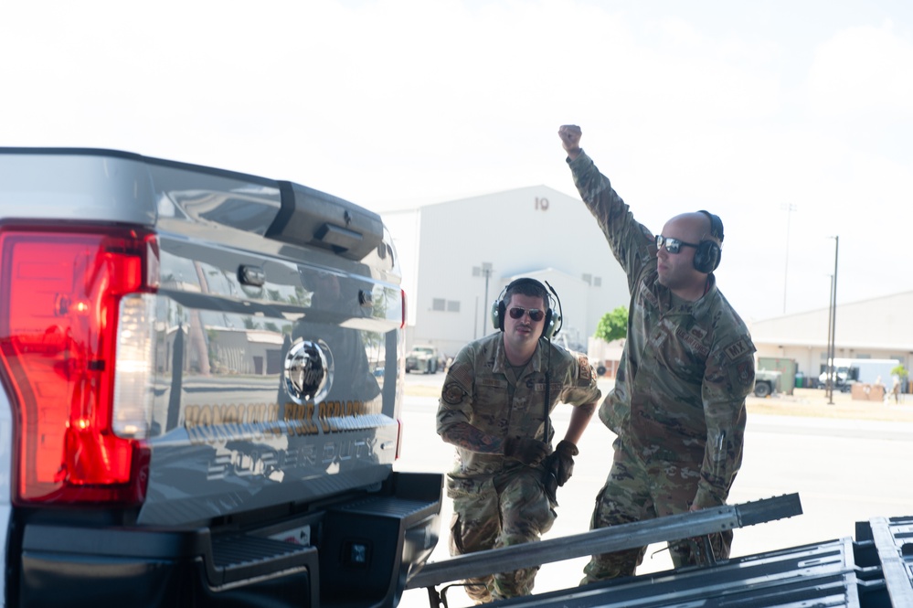 Wildfire Response: Hawaii Air National Guard Airlifts Fire Department resources to Maui