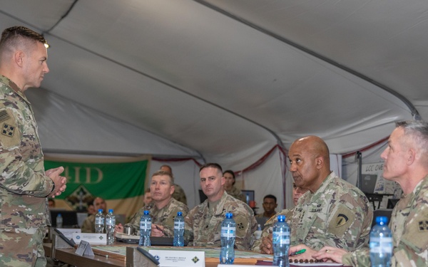 General Williams visits 4th Inf. Div. in Poland