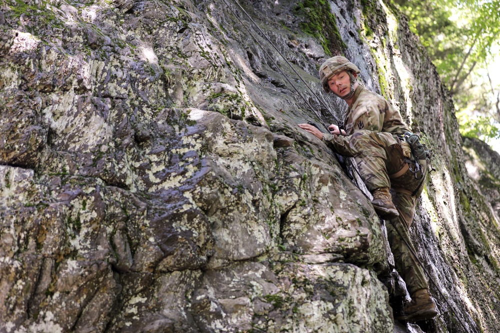 Vermont National Guard's 3-172 Infantry Train in the Green Mountains