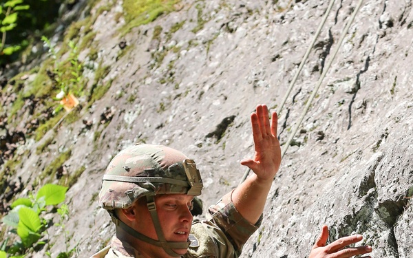 Vermont National Guard's 3-172 Infantry Train in the Green Mountains