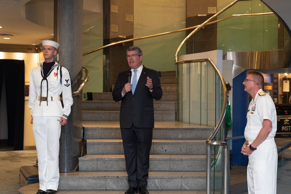 VADM Wolfe Hosts U.S. Navy Band's Concerts on The Avenue