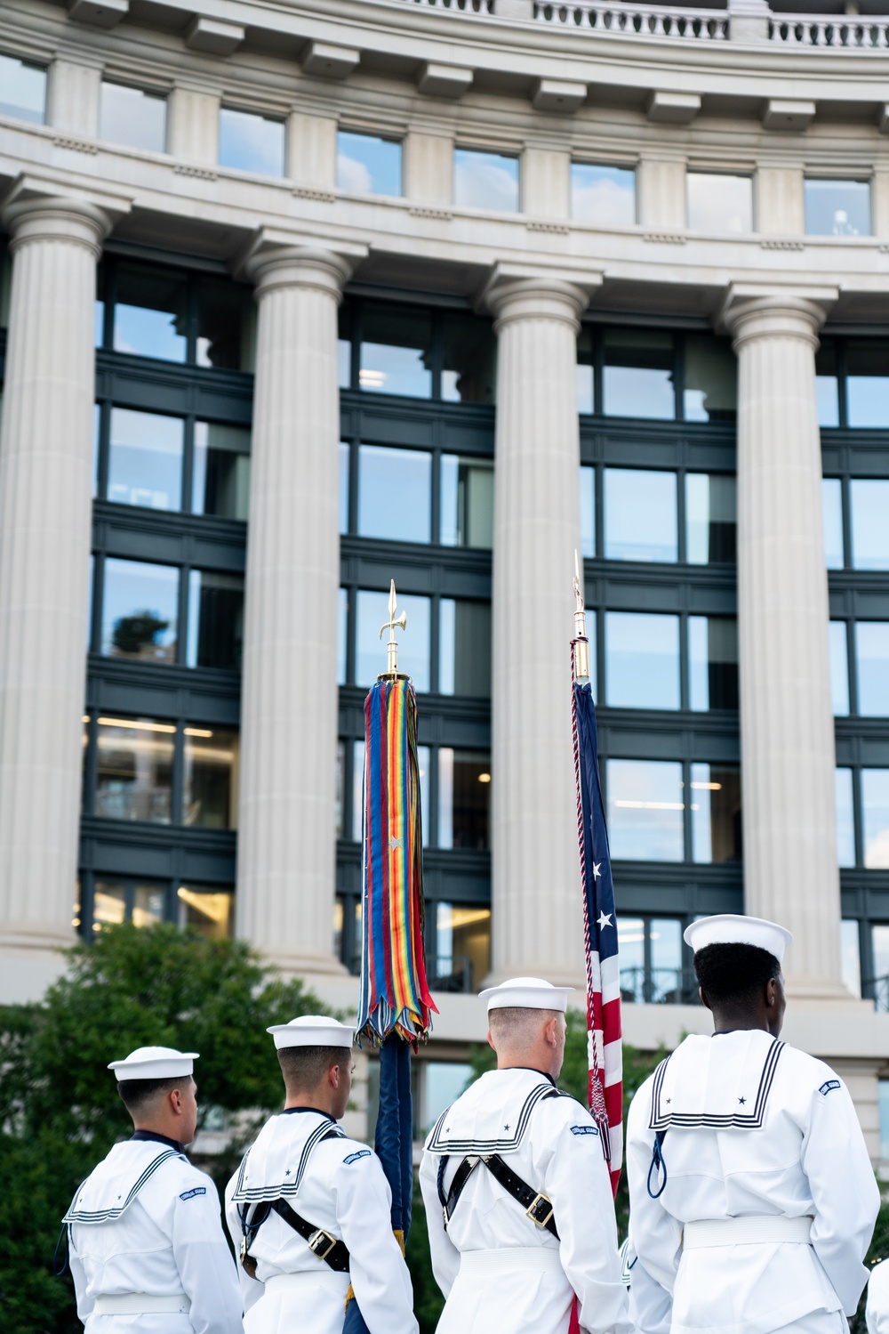 VADM Wolfe Hosts U.S. Navy Band's Concerts on The Avenue