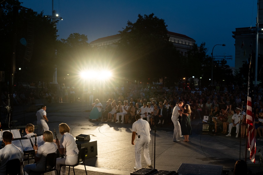 VADM Wolfe Hosts U.S. Navy Band's Concerts on The Avenue