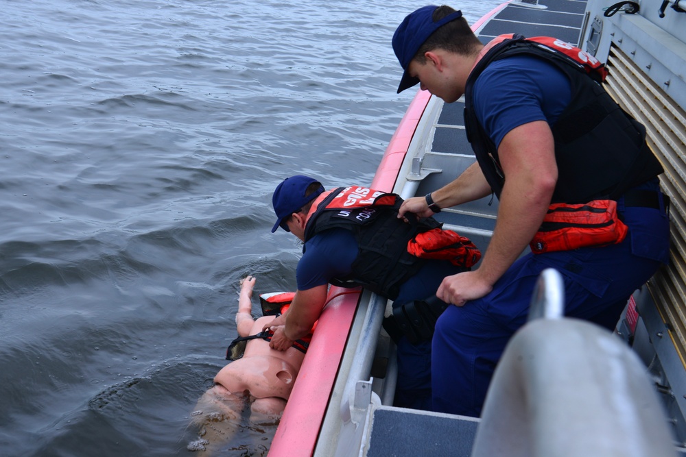 Coast Guard Station Curtis Bay conducts man overboard training