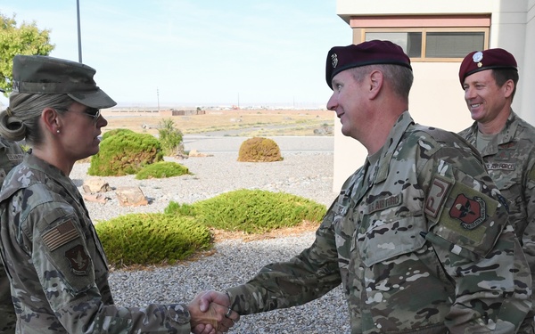 Maj. Gen. Edmondson visits Kirtland AFB