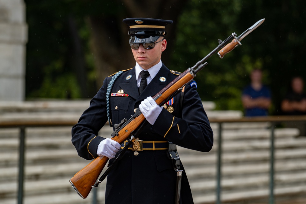 Sentinel Walks the Mat at Tomb of the Unknown Soldier