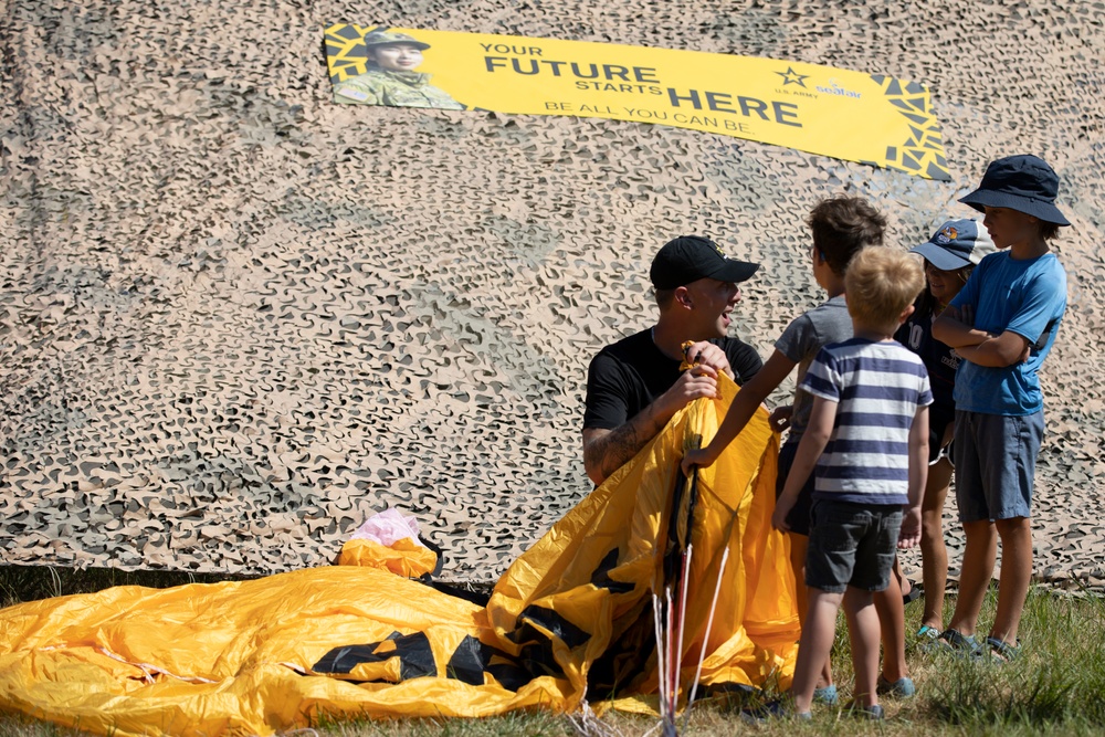 U.S. Army Golden Knights at Seafair 2023