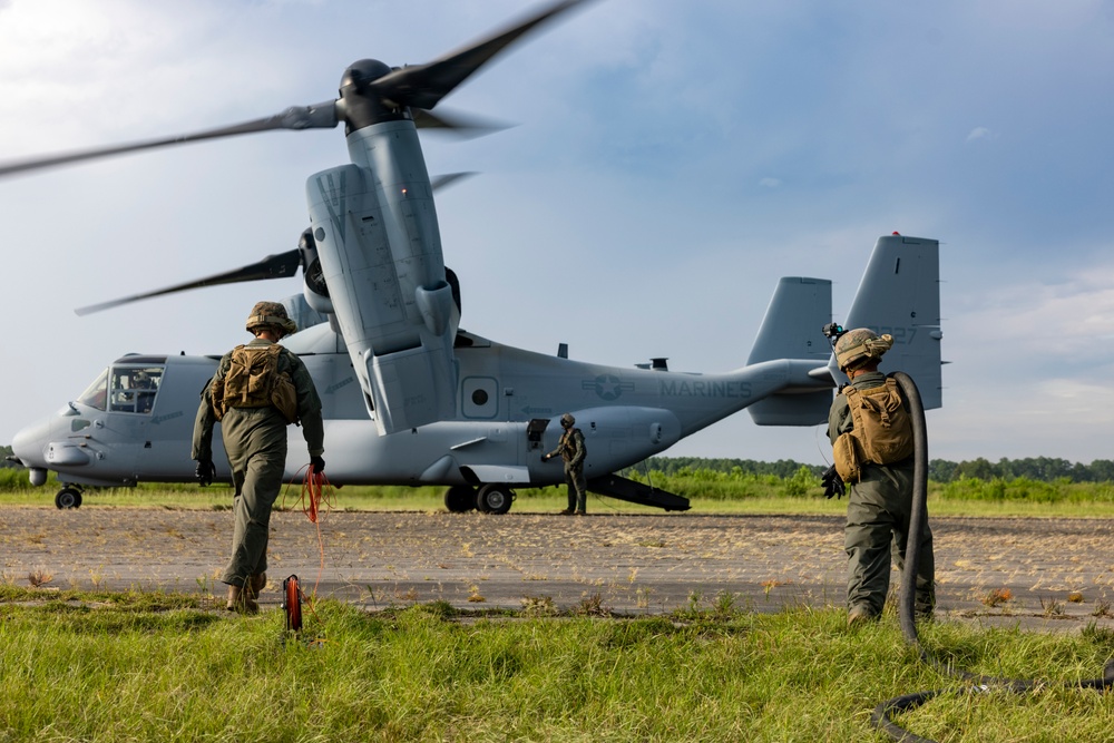 U.S. Marines with 8th Engineer Support Battalion conduct Bulk Refuel