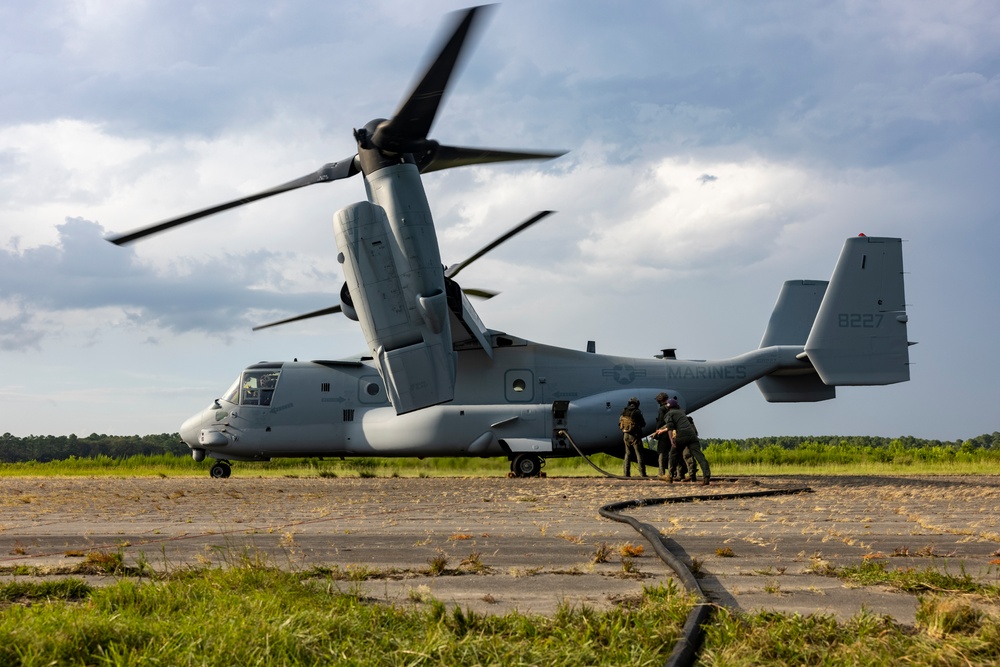 U.S. Marines with 8th Engineer Support Battalion conduct Bulk Refuel