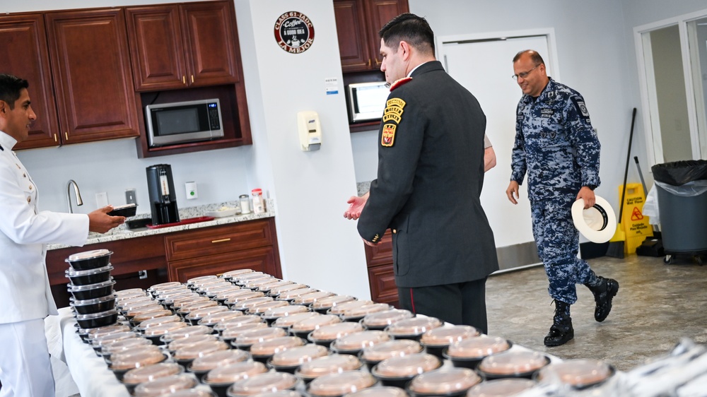 IADC staff and students celebrate Ecuador's Independence Day