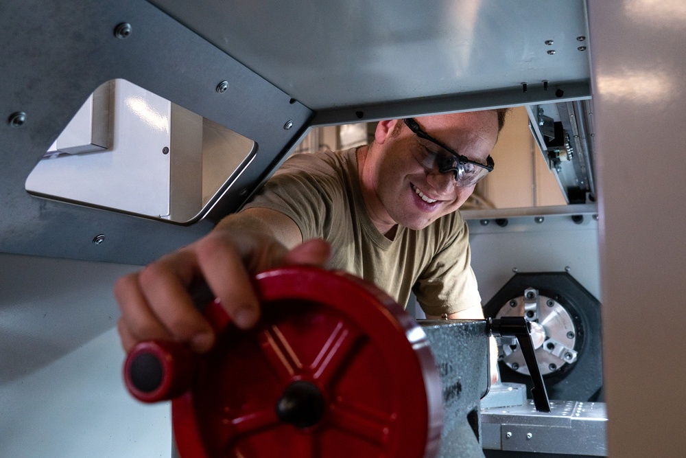 People of Nellis - Metals Tech