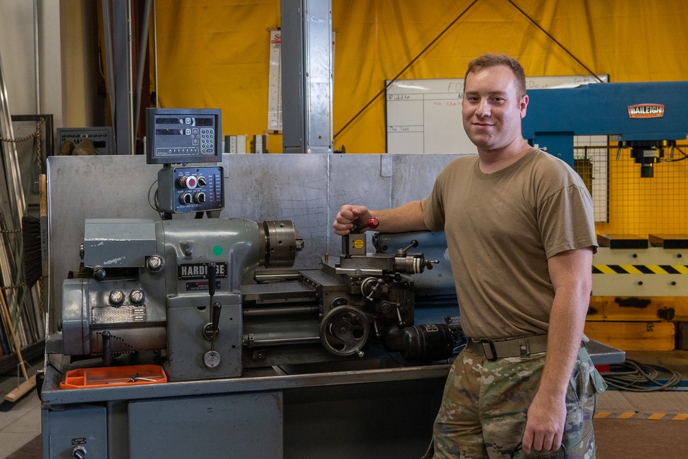 People of Nellis - Metals Tech