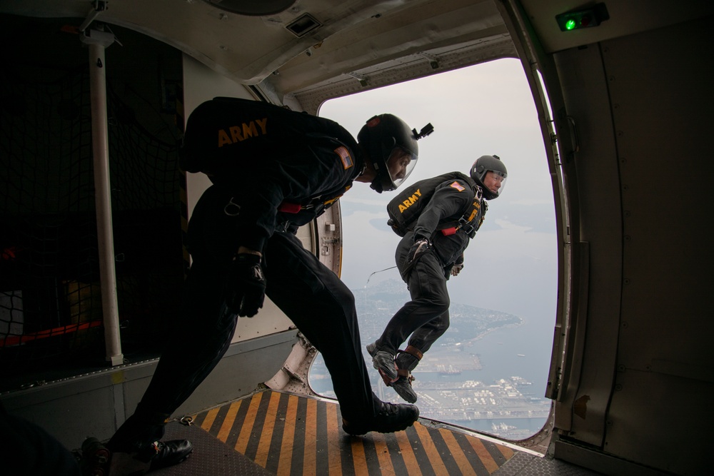 U.S. Army Golden Knights at Seafair 2023