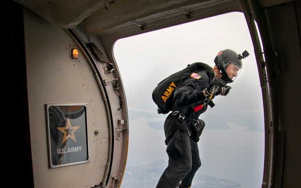 U.S. Army Golden Knights at Seafair 2023