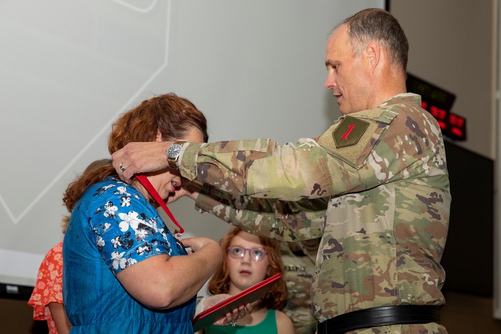 1st Infantry Division holds award ceremony for Division command sergeant major