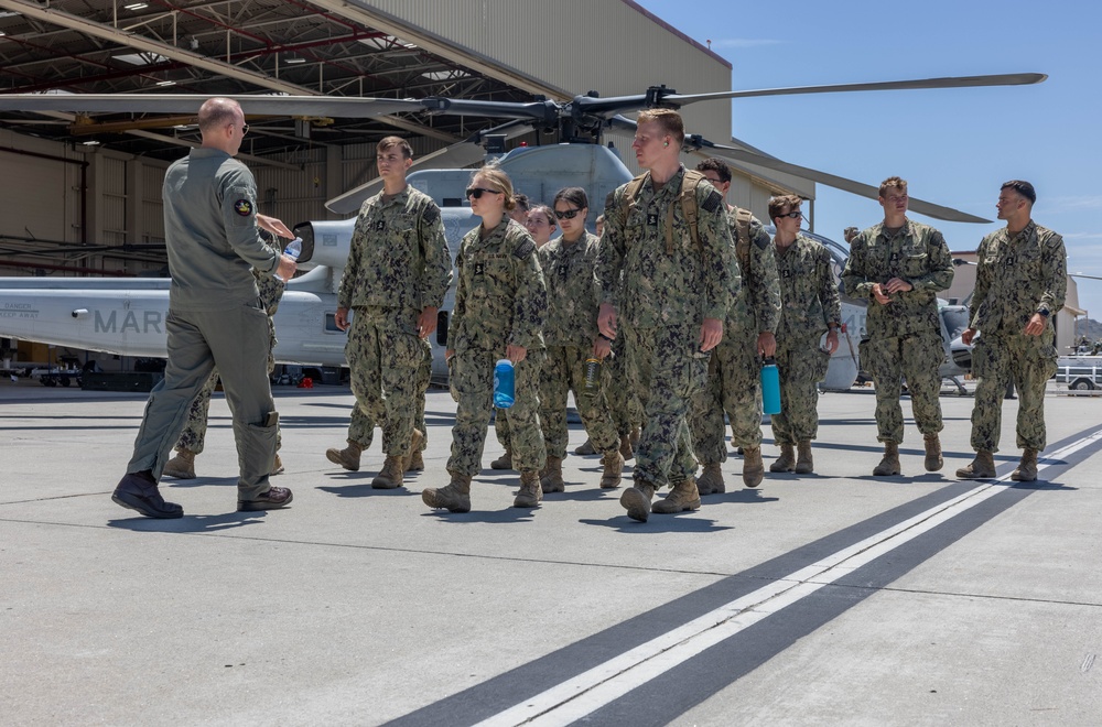 USNA Midshipmen visit HMLA-367