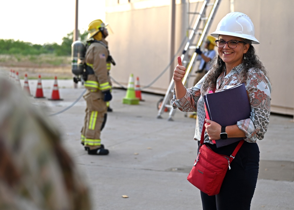 AETC chief learning officer visits Goodfellow