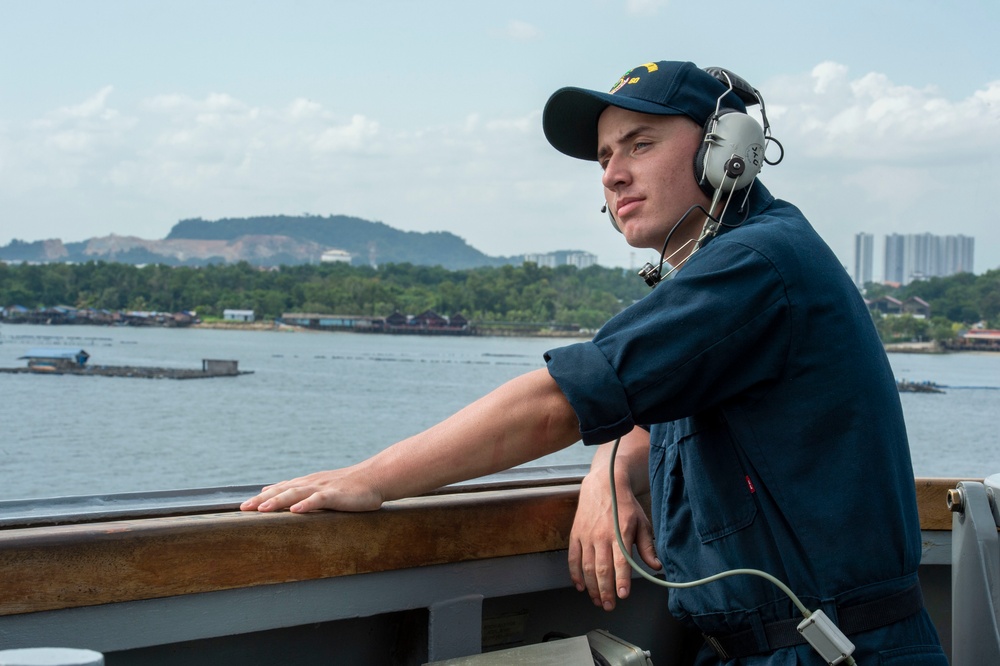 USS Paul Hamilton Singapore Port Visit