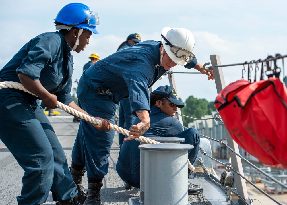 USS Paul Hamilton Singapore Port Visit