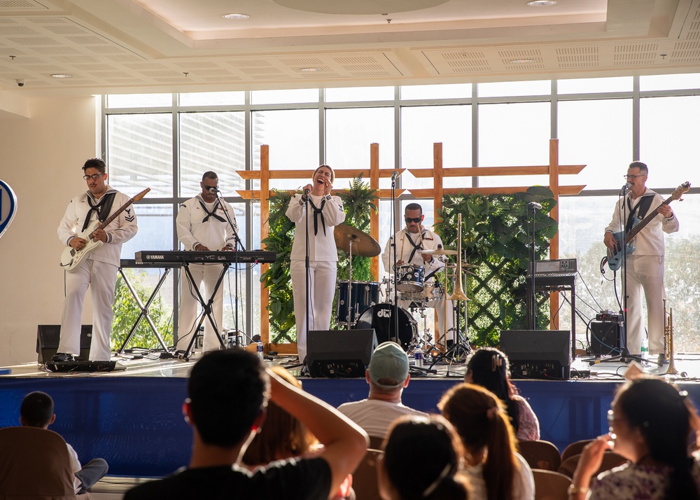 U.S. 7th Fleet Band and the Philippine Army and the Philippine Air Force Western Command Band perform together