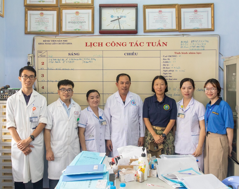 Pacific Partnership 2023: US, Vietnam Medical Teams Work in Tandem