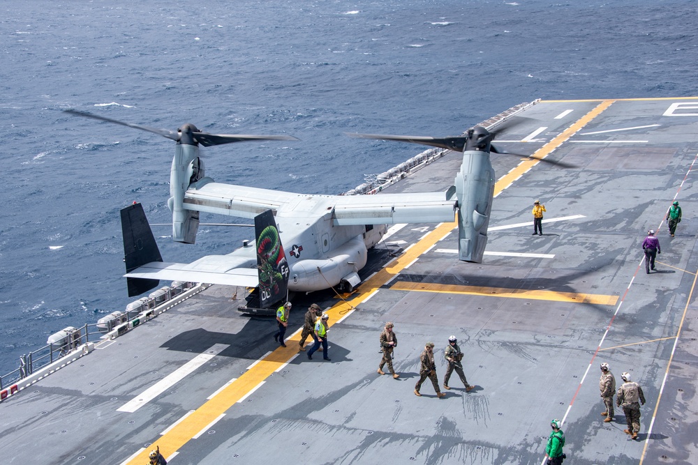 USS America Conducts Flight Operations During Humanitarian Assistance Operations