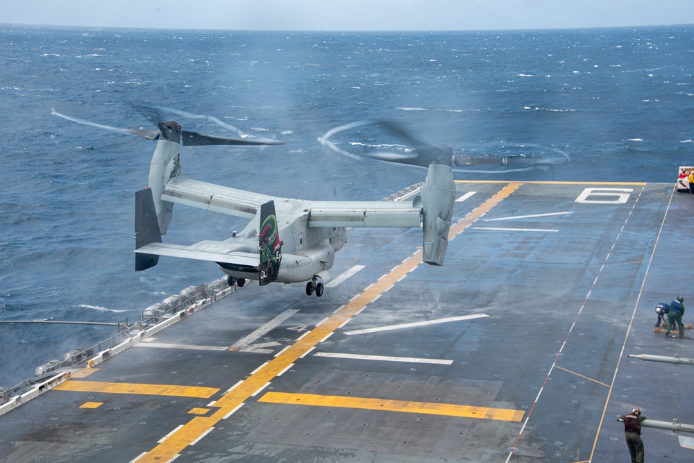 USS America Conducts Flight Operations During Humanitarian Assistance Operations