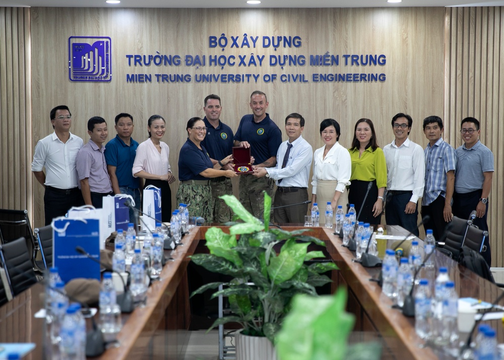 Pacific Partnership 2023 Participate in HADR Symposium at MUCE