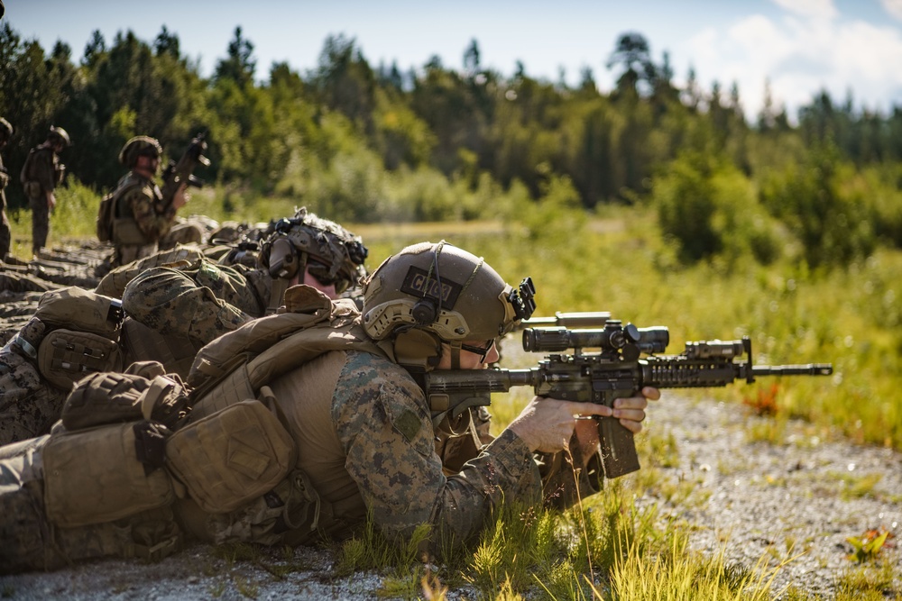 26th MEU(SOC) and San Marco Marine Brigade Master Marksmanship in Norway