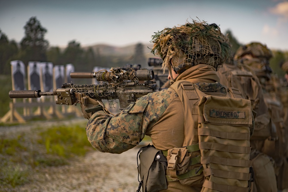 26th MEU(SOC) and San Marco Marine Brigade Master Marksmanship in Norway