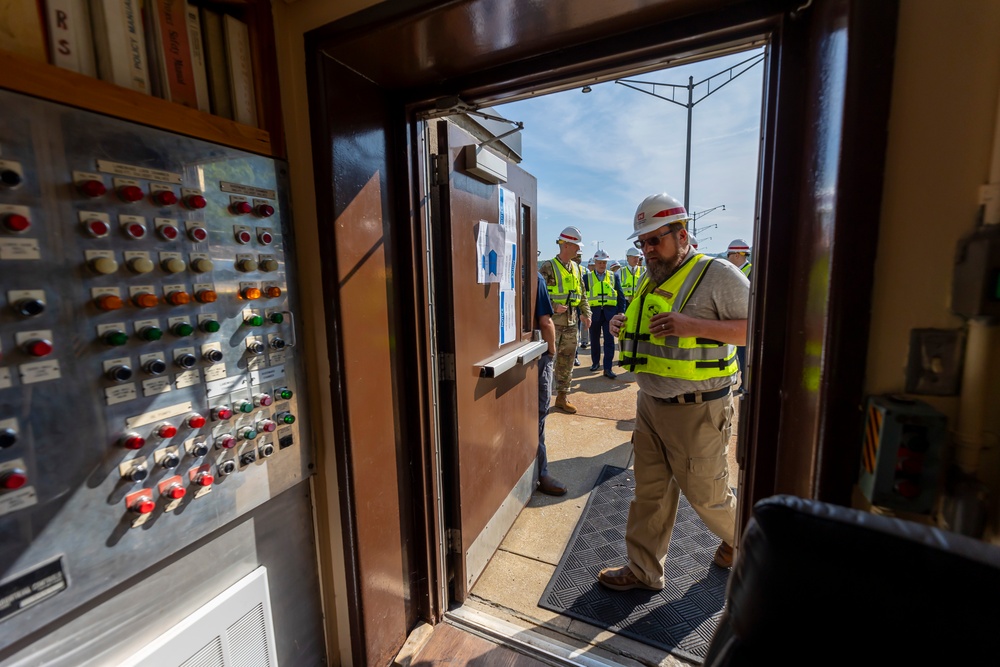 Pittsburgh District breaks ground to update aging navigation system, giving new life to oldest locks on Ohio River