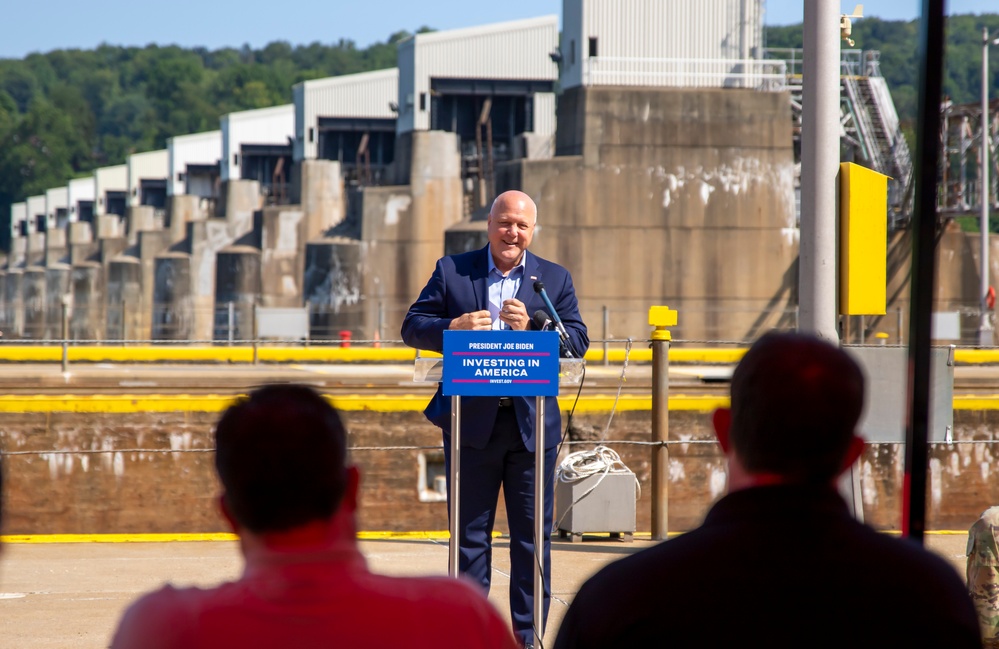 Pittsburgh District breaks ground to update aging navigation system, giving new life to oldest locks on Ohio River