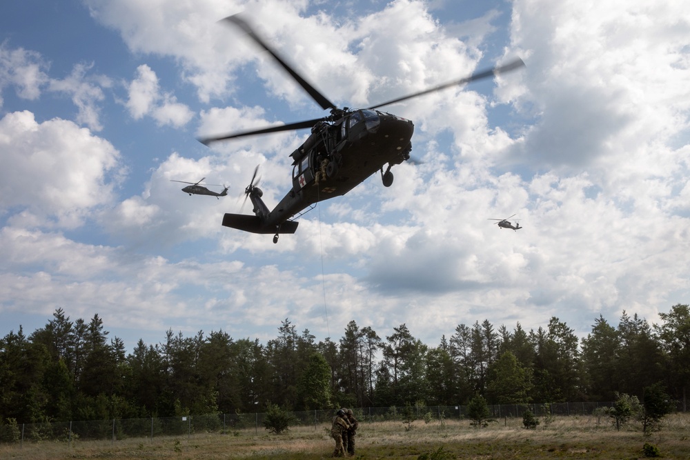 Dvids - Images - Marine Recovery Hoist Operations [image 4 Of 6]