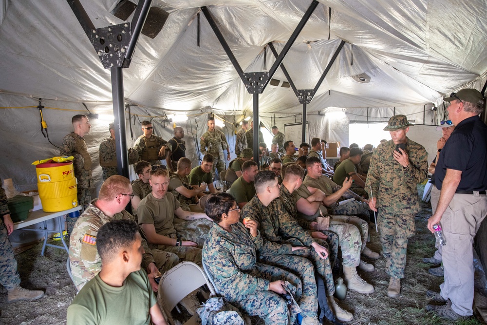 Marines Train with Canines