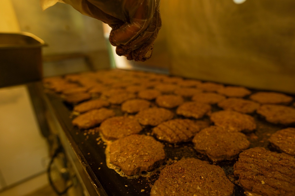 Sustainment Soldiers Prepare Meals in Field Environment