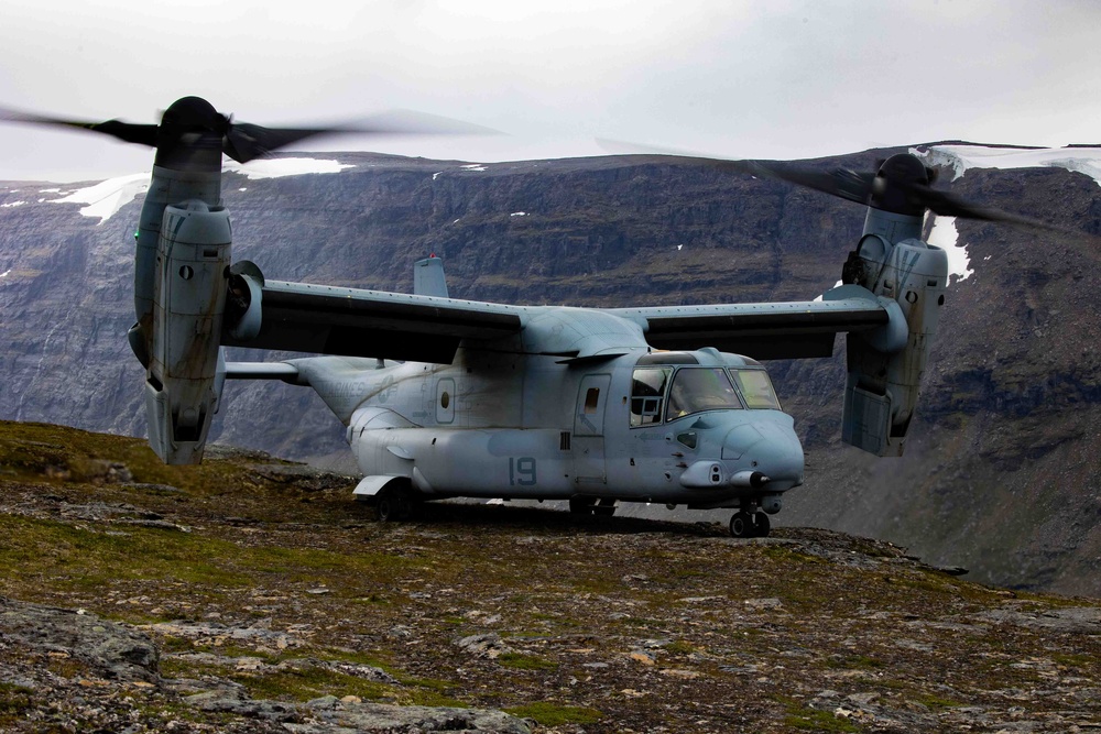 Norwegian Training: 26th Marine Expeditionary Unit Hones Skills in Arctic Conditions