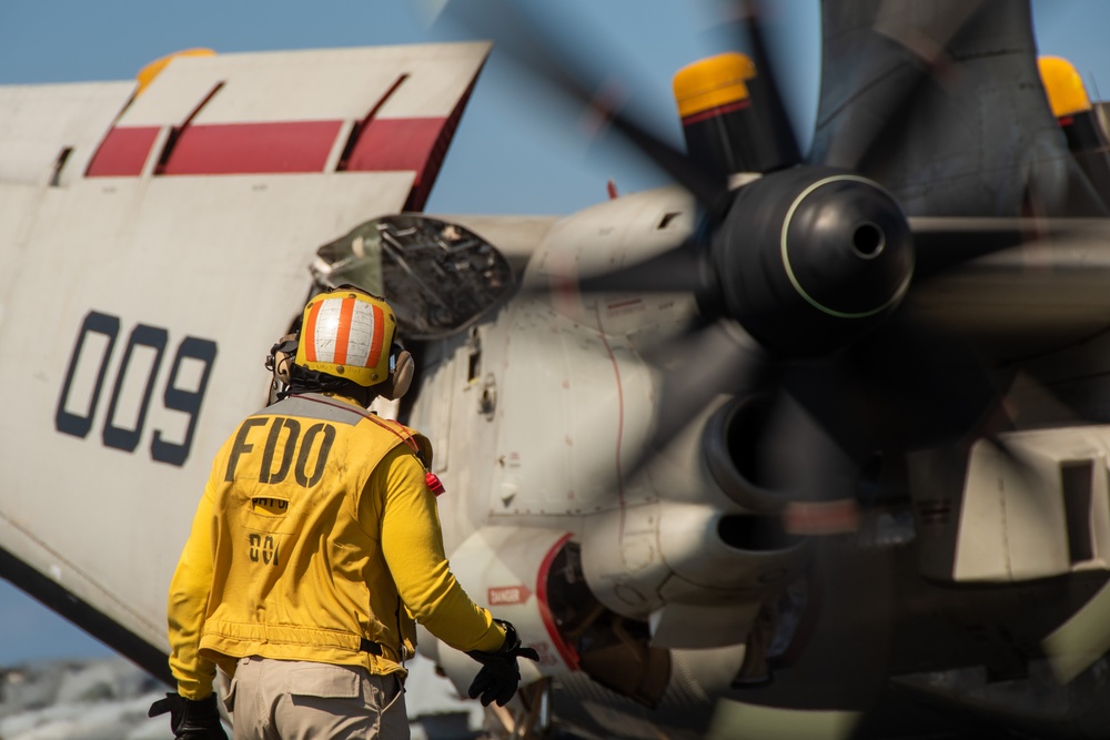 USS Ronald Reagan (CVN 76) conducts flight operations