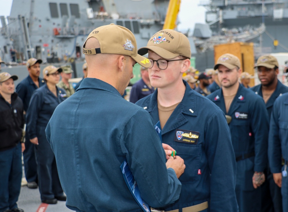 USS Decatur Awards and Honors Transferring Personnel