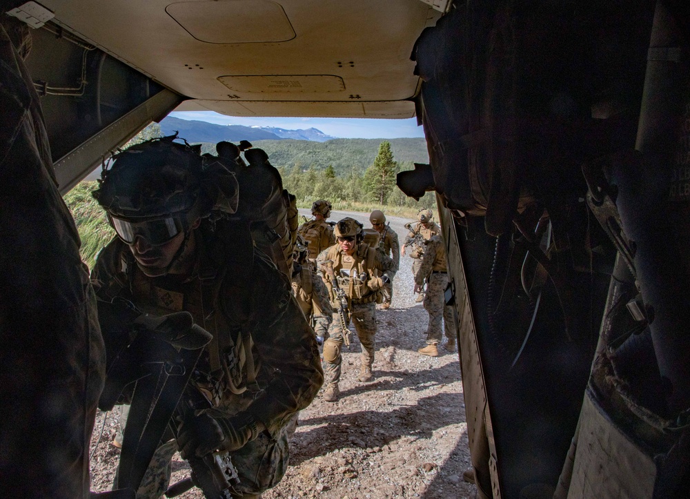 Norway Bilateral Training: 26 MEU(SOC) Executes a TRAP Rehearsal