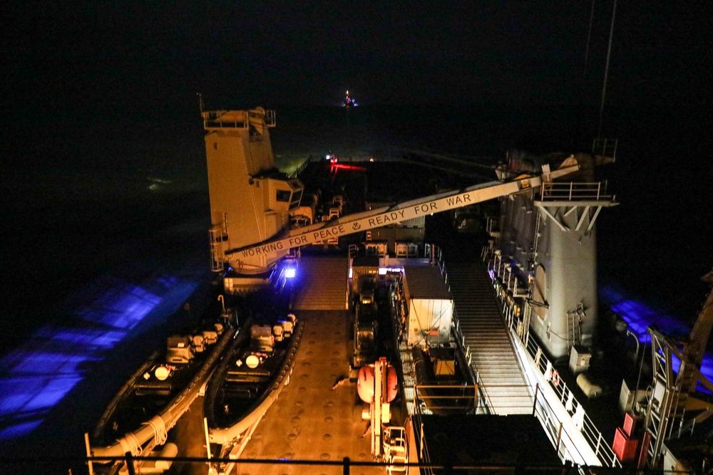 USS Carter Hall Transits the Bab Al-Mandeb Strait