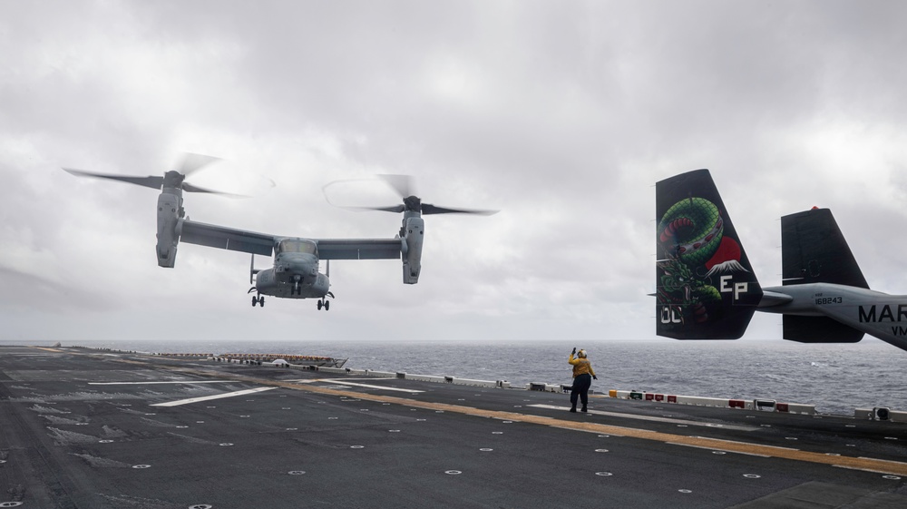 USS America Conducts Flight Operations During Humanitarian Assistance Operations