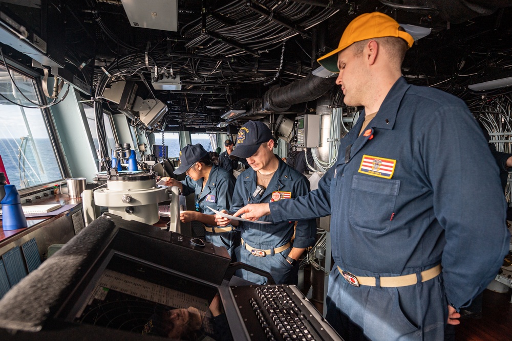 USS America Transits Solomon Sea To Aid Papua New Guinea