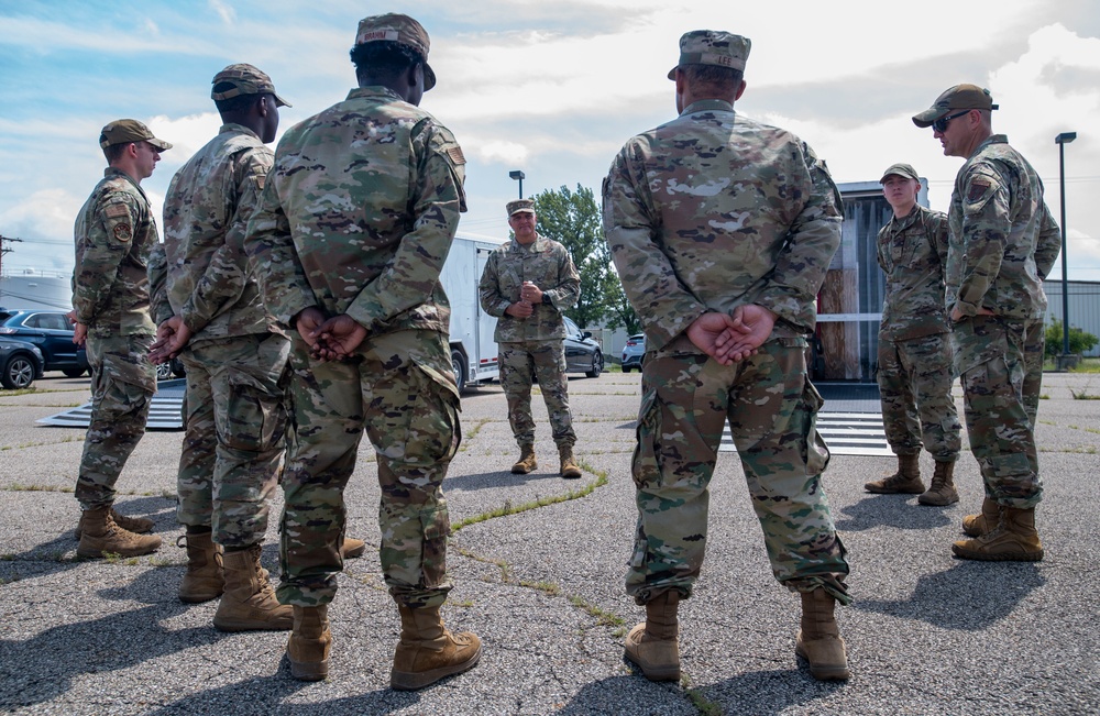 Ohio National Guard senior leaders visit the 121st