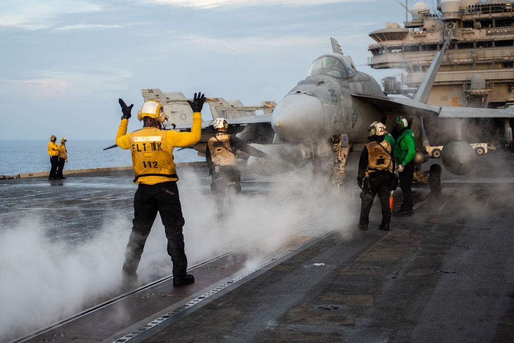 USS Ronald Reagan (CVN 76) Sailors conduct daily flight operations