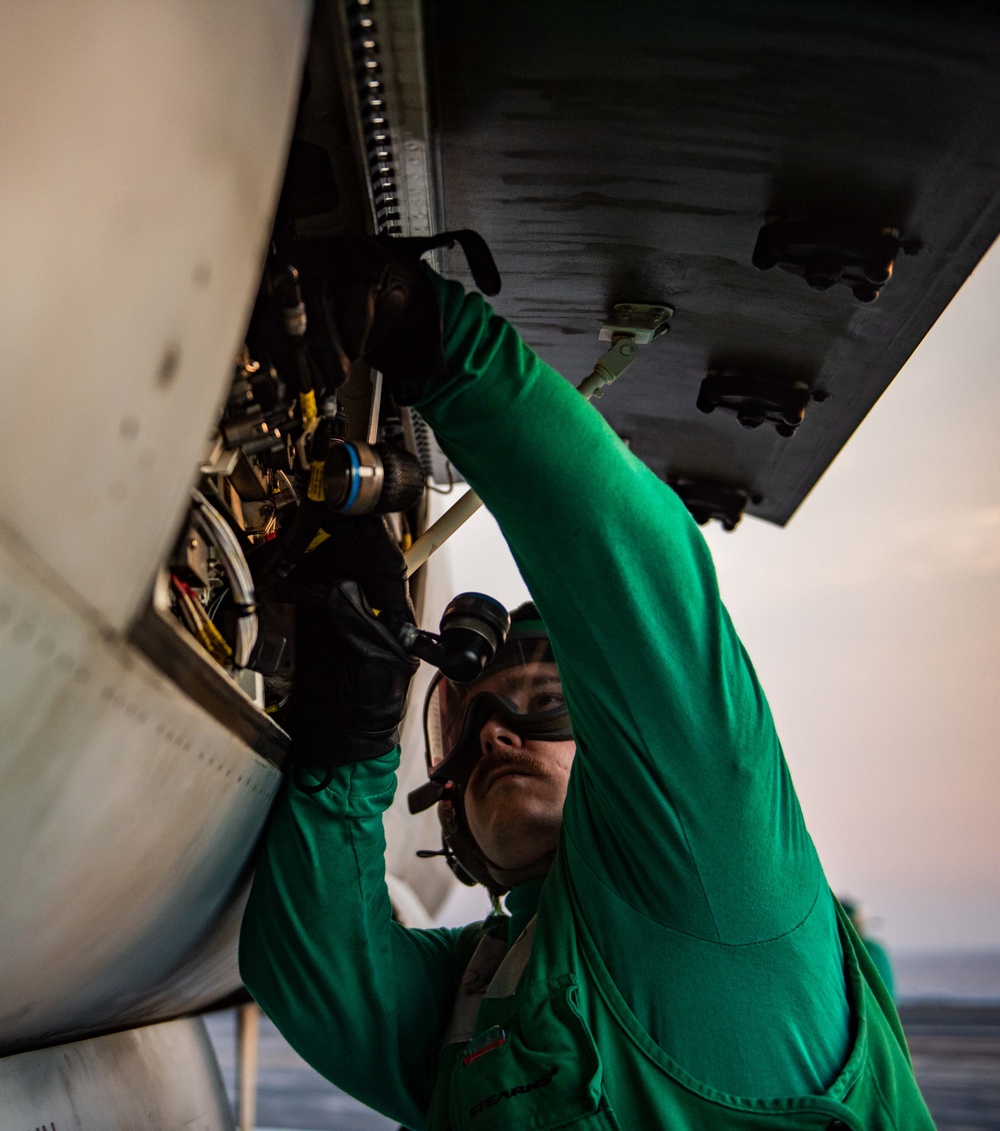 USS Ronald Reagan (CVN 76) Sailors conduct daily flight operations