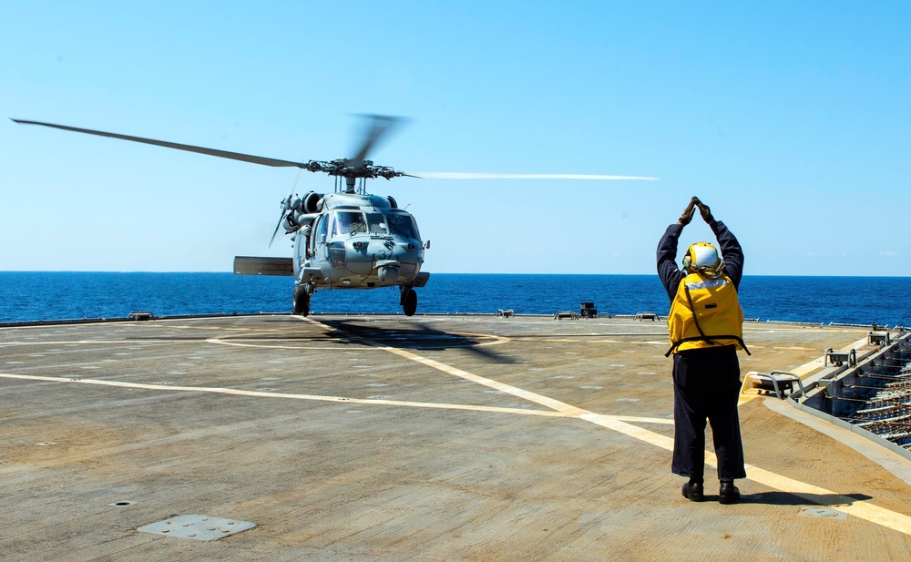 USS MOUNT WHITNEY LSE 23