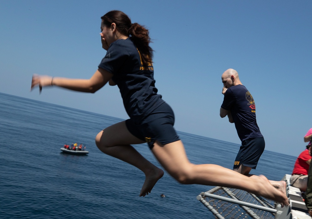 USS George Washington Conducts Swim Call