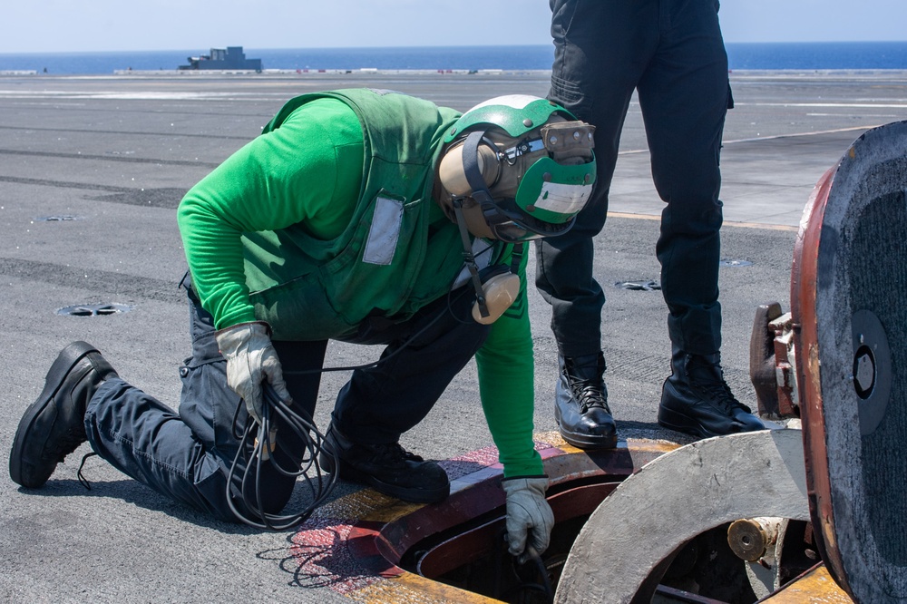 USS Ronald Reagan (CVN 76) conducts flight operations