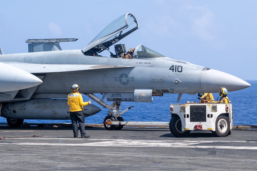 USS Ronald Reagan (CVN 76) conducts flight operations