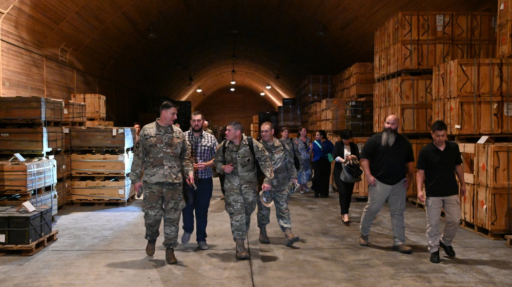 USARJ Commander visits 10th Ammo Depot